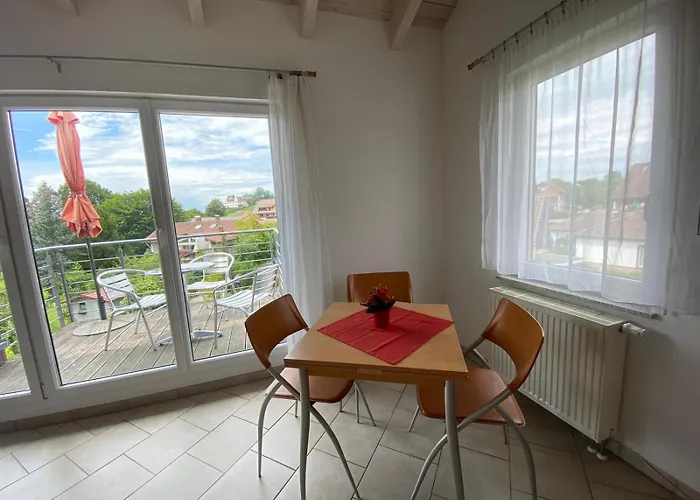 Lägenhet Haus Lorenz, Immenstaad am Bodensee